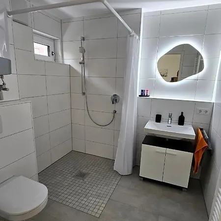 Апартаменты Kueche Arbeitsplatz Netflix Wlan Barrierefrei