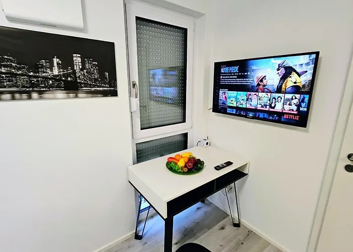 Kueche Arbeitsplatz Netflix Wlan Barrierefrei * Augsburg